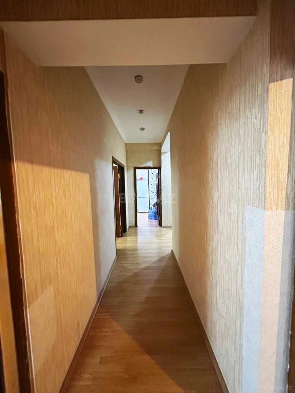 Satılır 3 otaqlı mənzil 108 m²