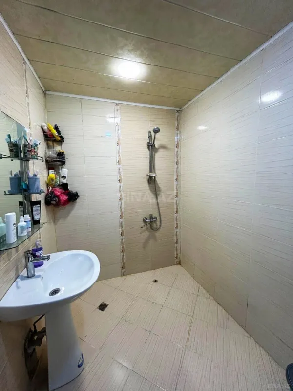 Satılır 3 otaqlı mənzil 108 m²