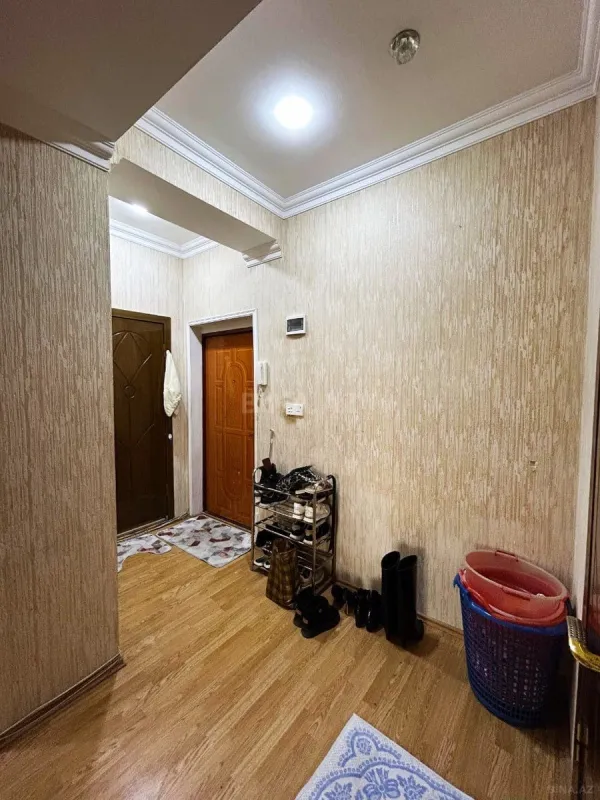 Satılır 3 otaqlı mənzil 108 m²