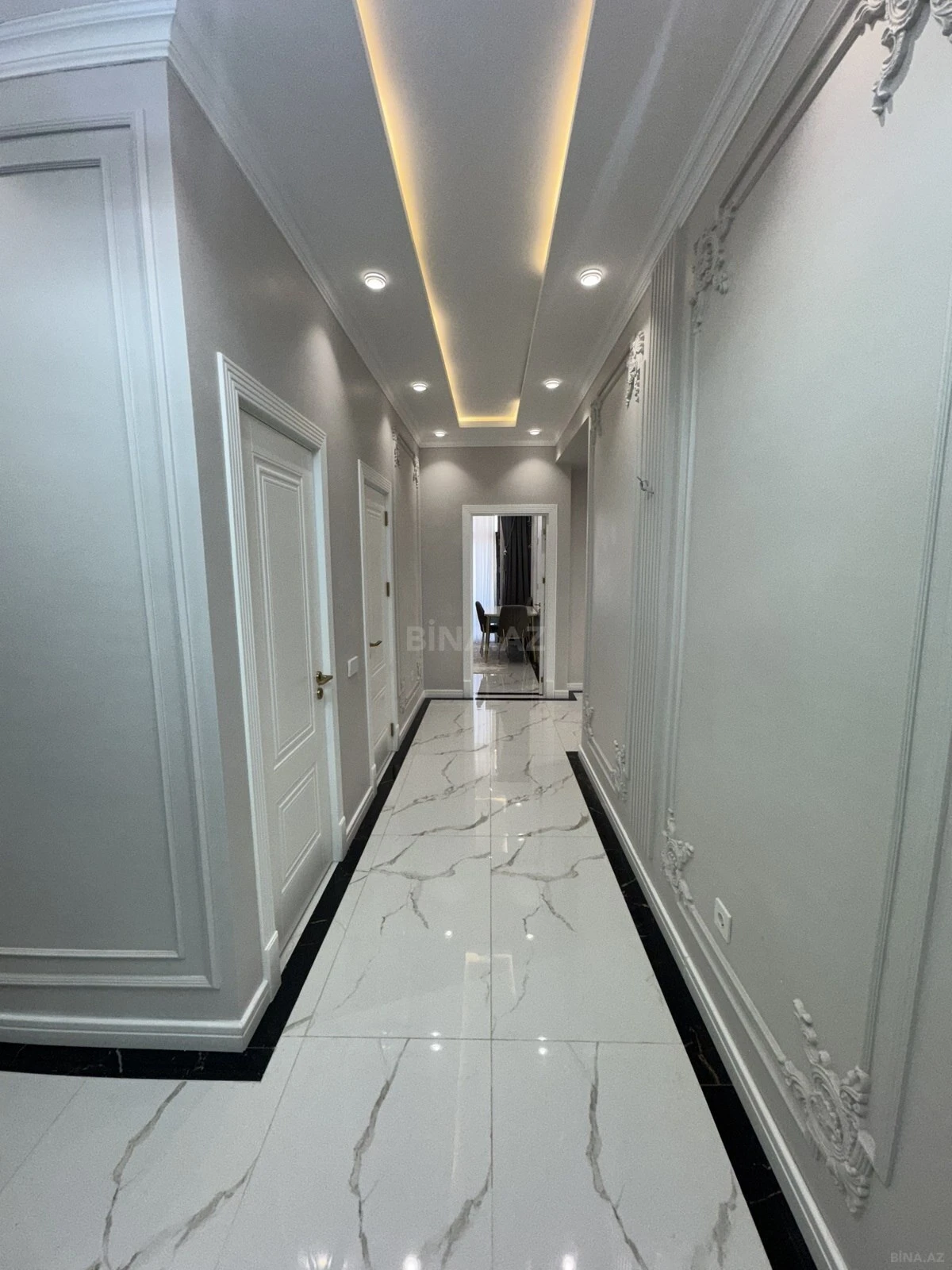 Satılır 3 otaqlı mənzil 120 m²