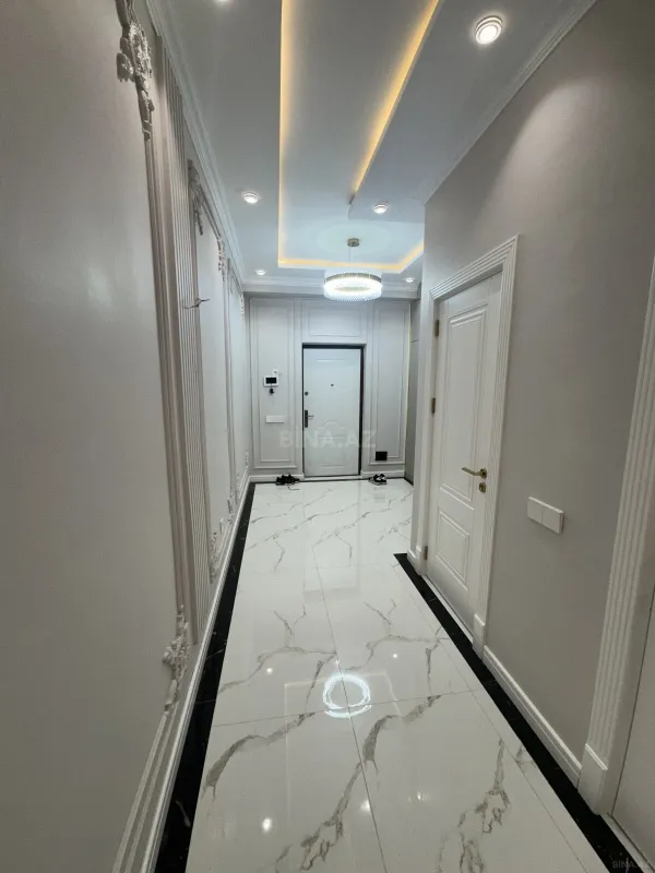 Satılır 3 otaqlı mənzil 120 m²