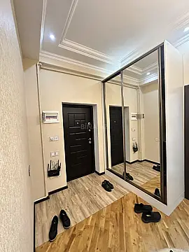 Kirayə verilir 2 otaqlı mənzil 90 m²