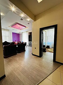 Satılır 3 otaqlı mənzil 130 m²