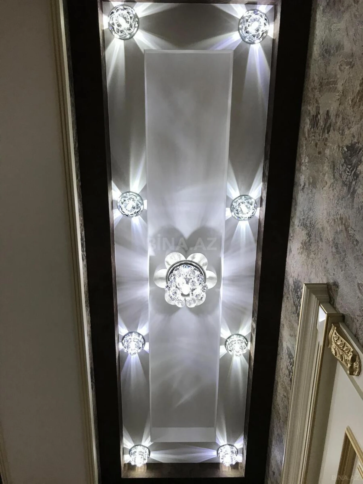 Kirayə verilir 2 otaqlı mənzil 55 m²