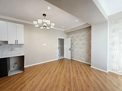 Satılır 2 otaqlı mənzil 79 m²