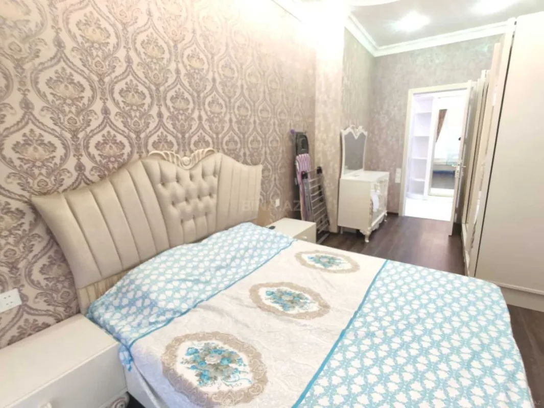 Kirayə verilir 2 otaqlı mənzil 65 m²