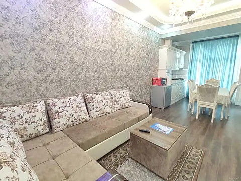 Kirayə verilir 2 otaqlı mənzil 65 m²