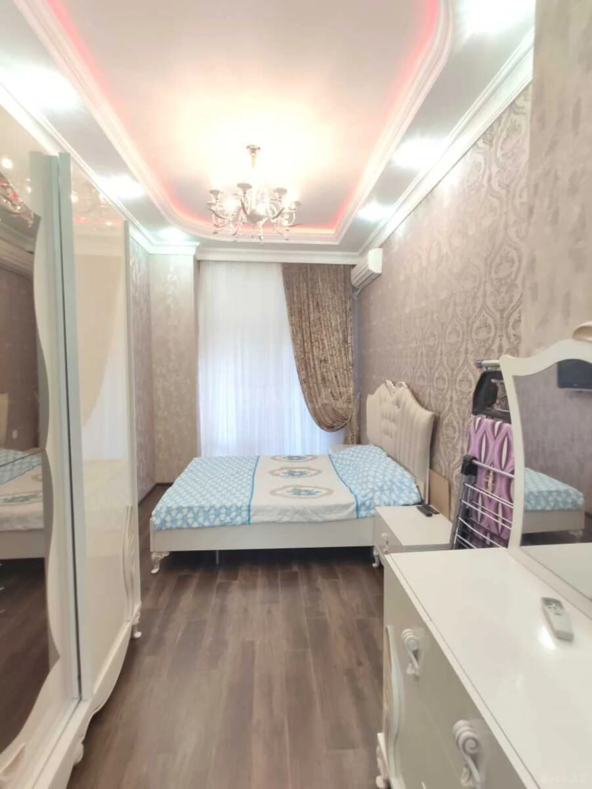 Kirayə verilir 2 otaqlı mənzil 65 m²