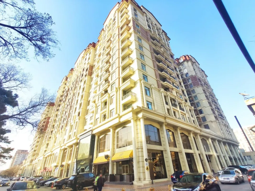 Kirayə verilir 2 otaqlı mənzil 65 m²