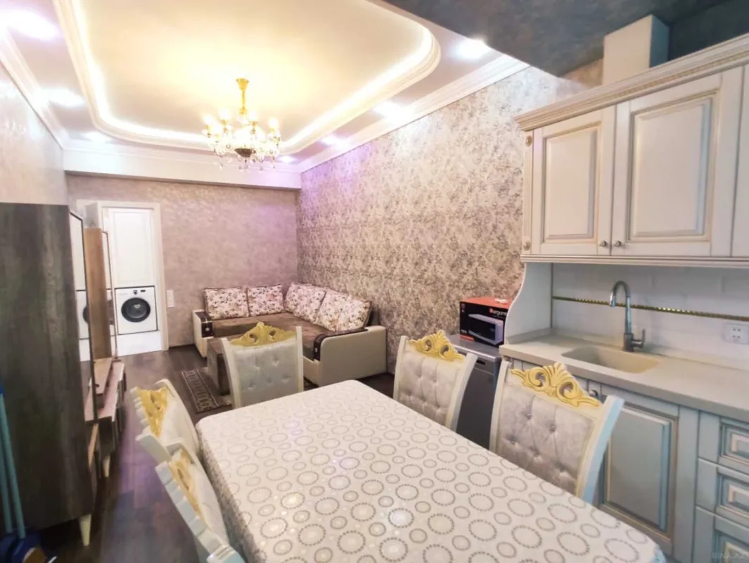 Kirayə verilir 2 otaqlı mənzil 65 m²