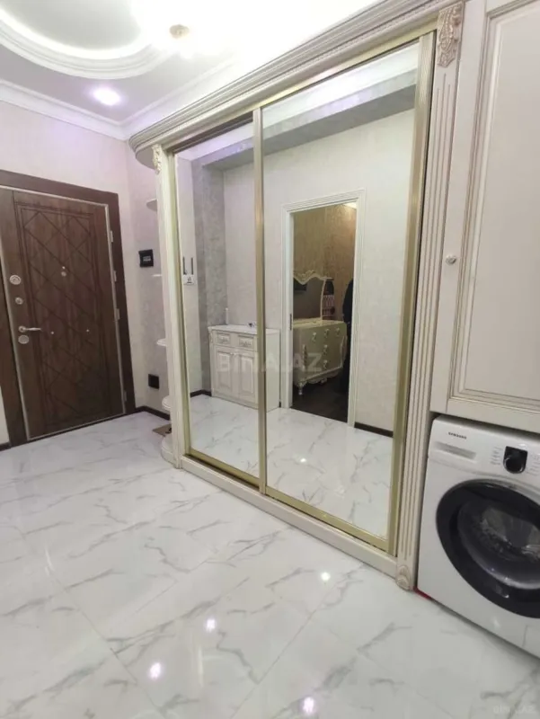 Kirayə verilir 2 otaqlı mənzil 65 m²