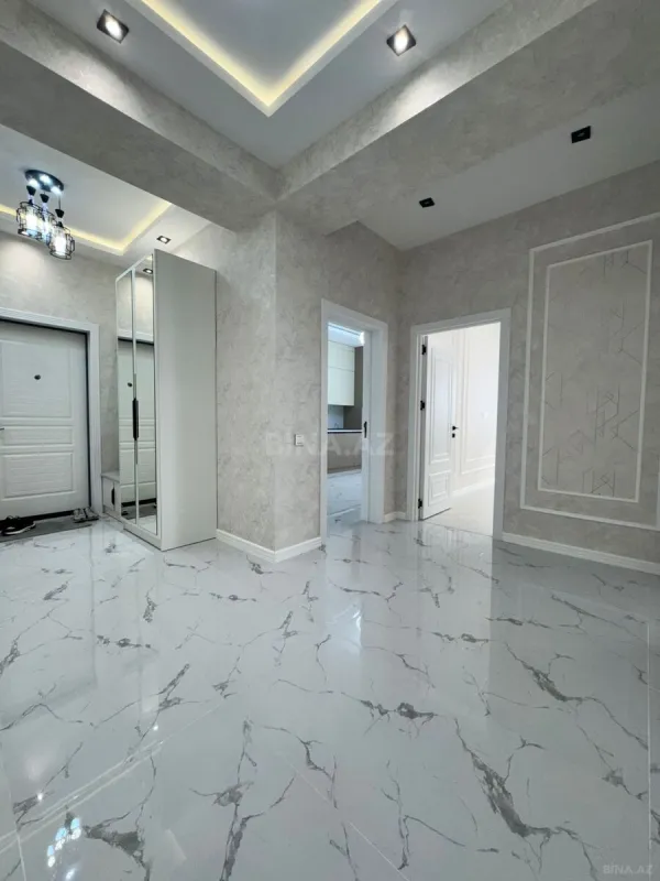 Satılır 3 otaqlı mənzil 140 m²