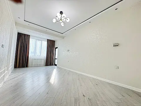 Satılır 3 otaqlı mənzil 140 m²