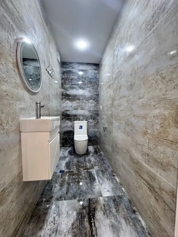 Satılır 3 otaqlı mənzil 140 m²