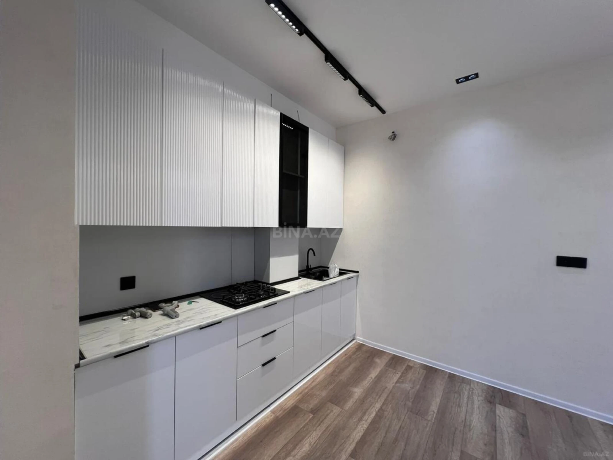 Satılır 3 otaqlı mənzil 79 m²