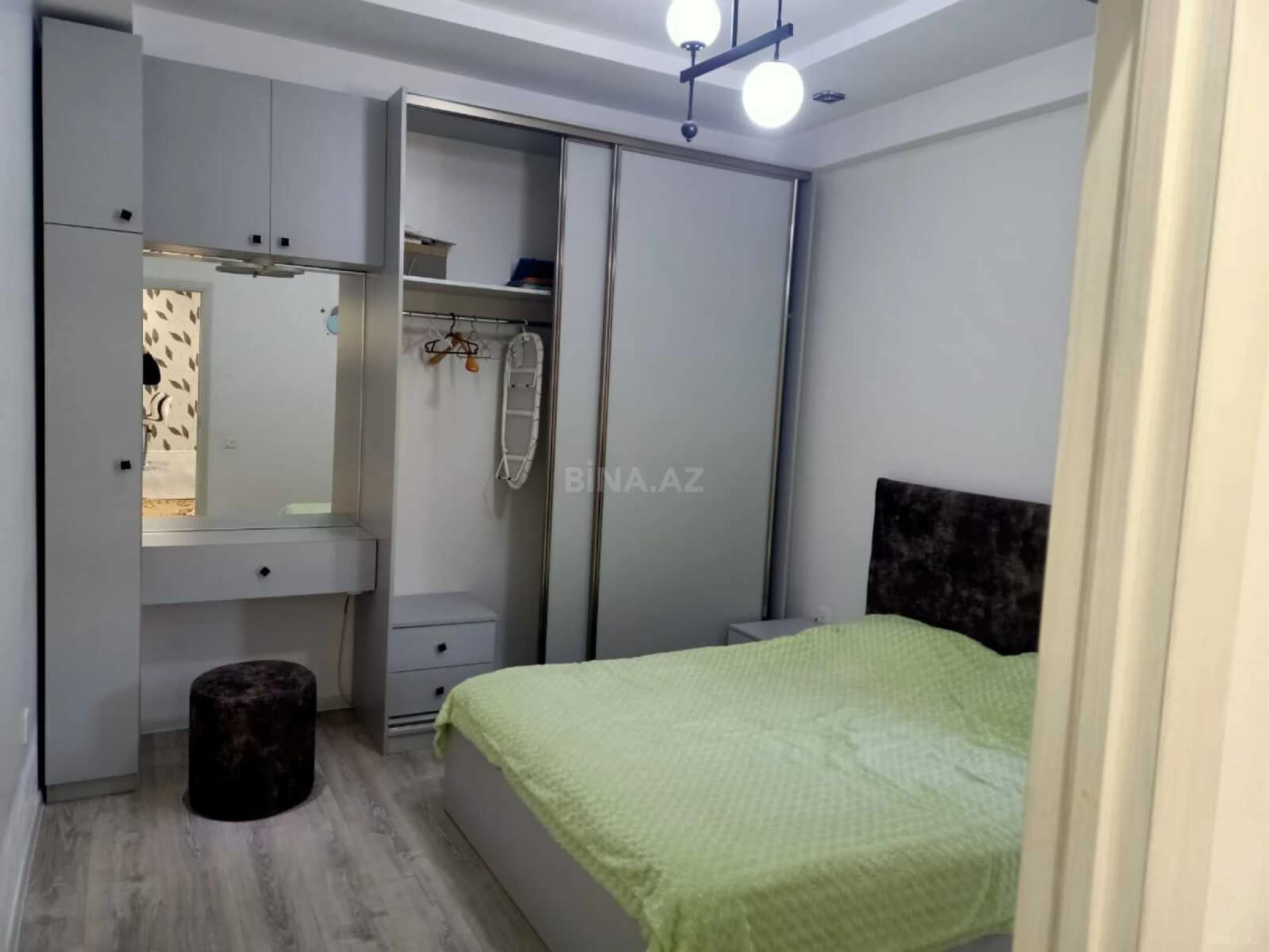 Kirayə verilir 2 otaqlı mənzil 60 m²