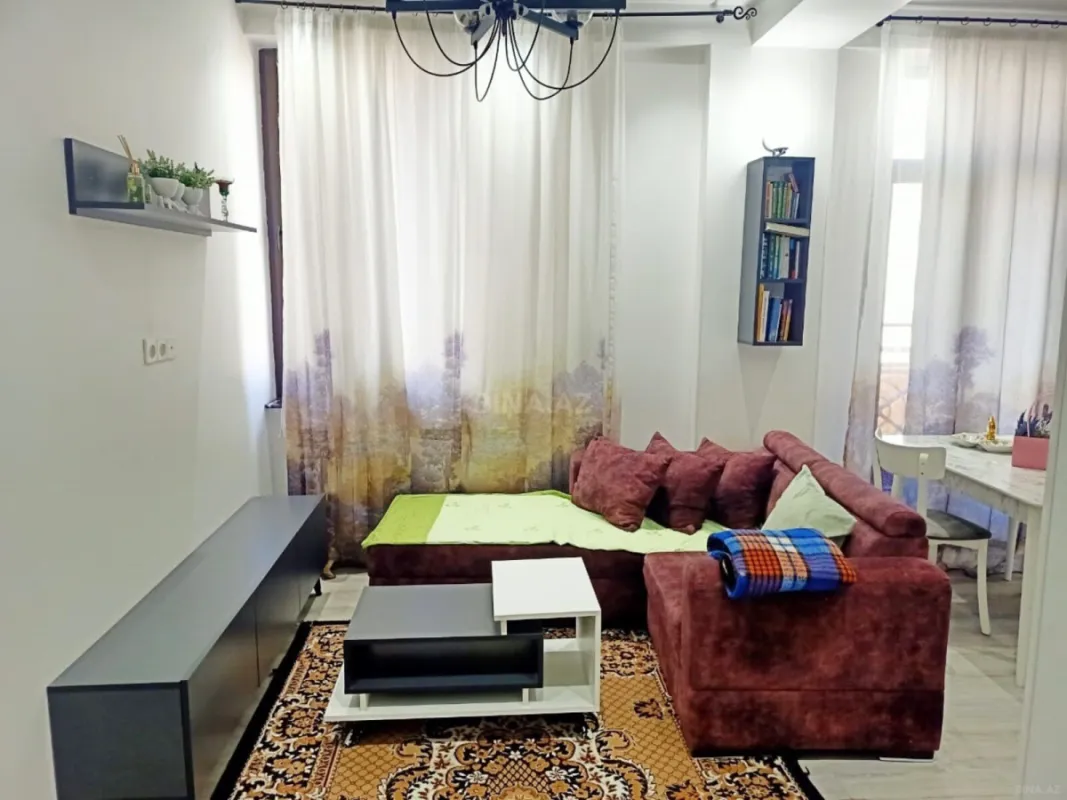 Kirayə verilir 2 otaqlı mənzil 60 m²