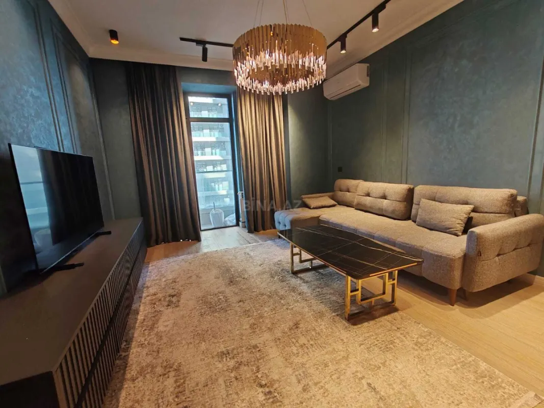 Kirayə verilir 2 otaqlı mənzil 105 m²