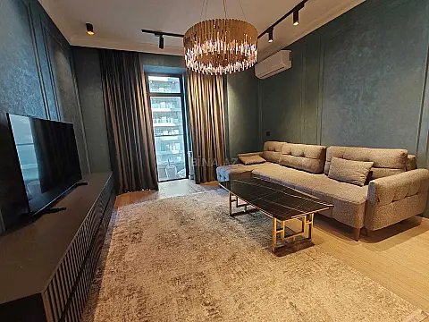 Kirayə verilir 2 otaqlı mənzil 105 m²