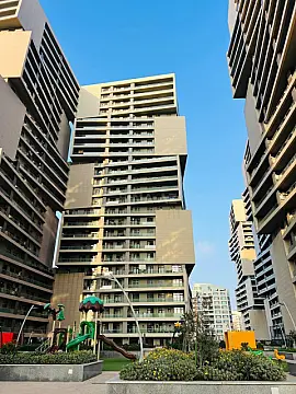 Kirayə verilir 2 otaqlı mənzil 105 m² — Bakı, 8-ci kilometr 2 otaq 105.00 m²