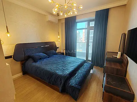 Kirayə verilir 2 otaqlı mənzil 105 m²