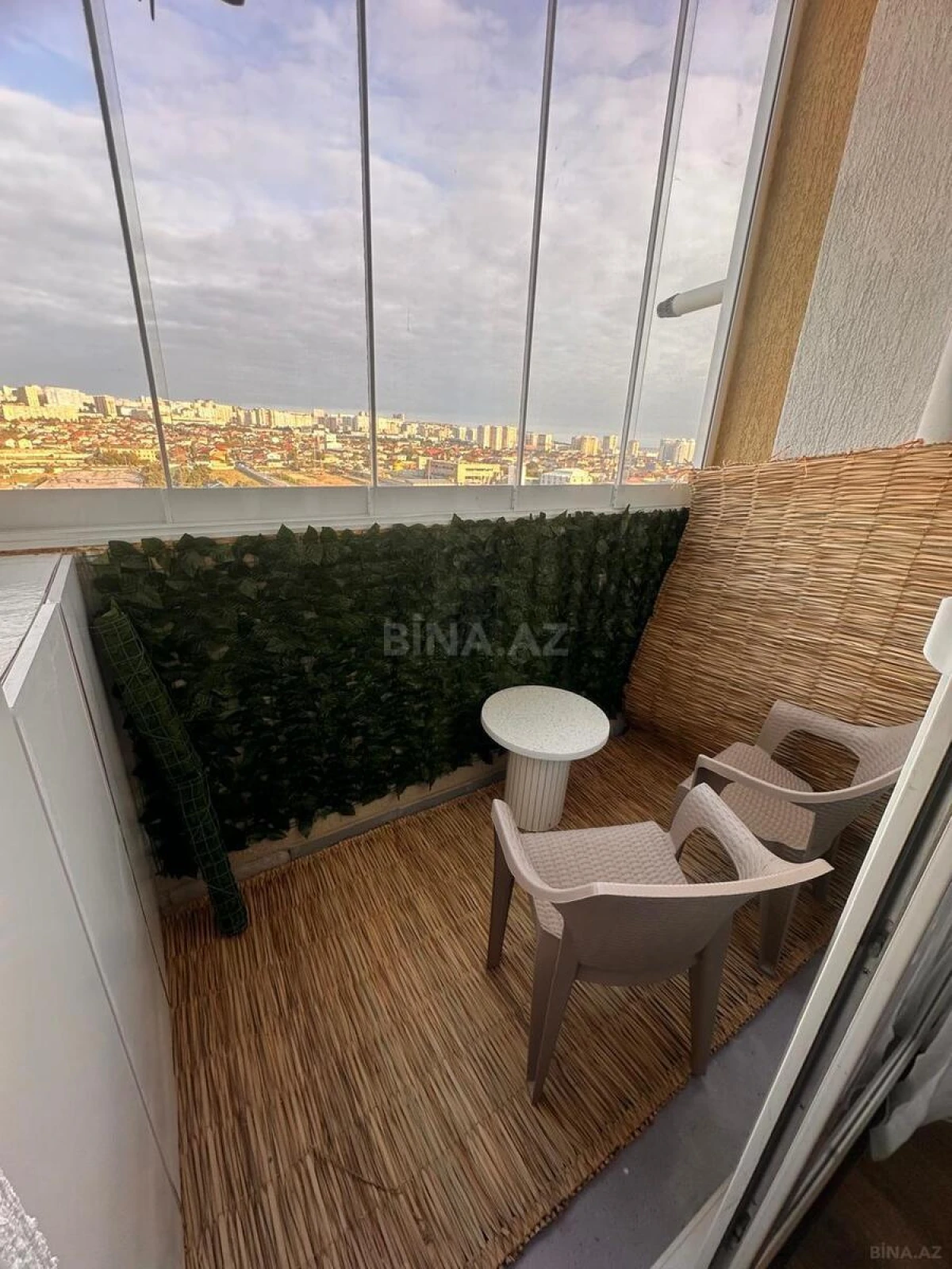 Satılır 3 otaqlı mənzil 84 m²