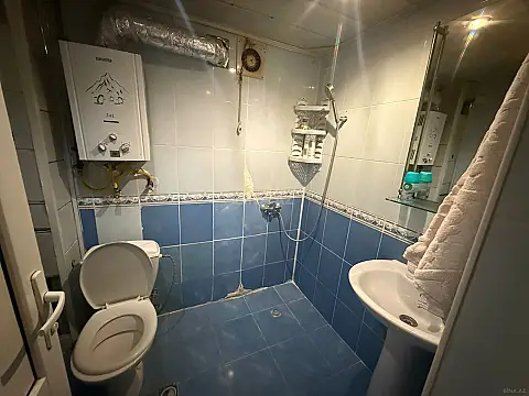 Kirayə verilir 2 otaqlı mənzil 60 m²