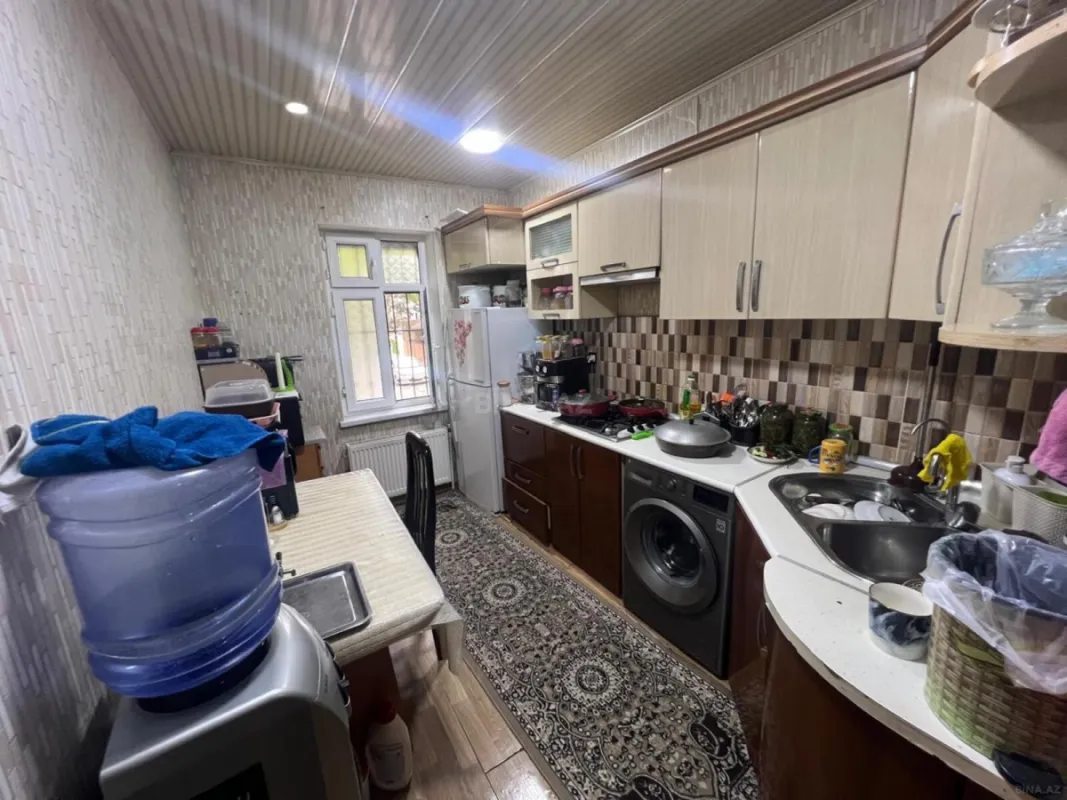 Satılır 4 otaqlı mənzil 90 m²