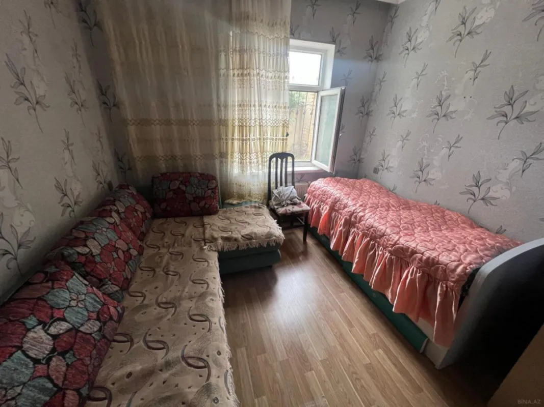 Satılır 4 otaqlı mənzil 90 m²