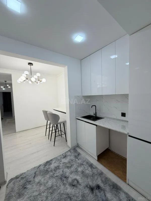 Satılır 2 otaqlı mənzil 60 m²