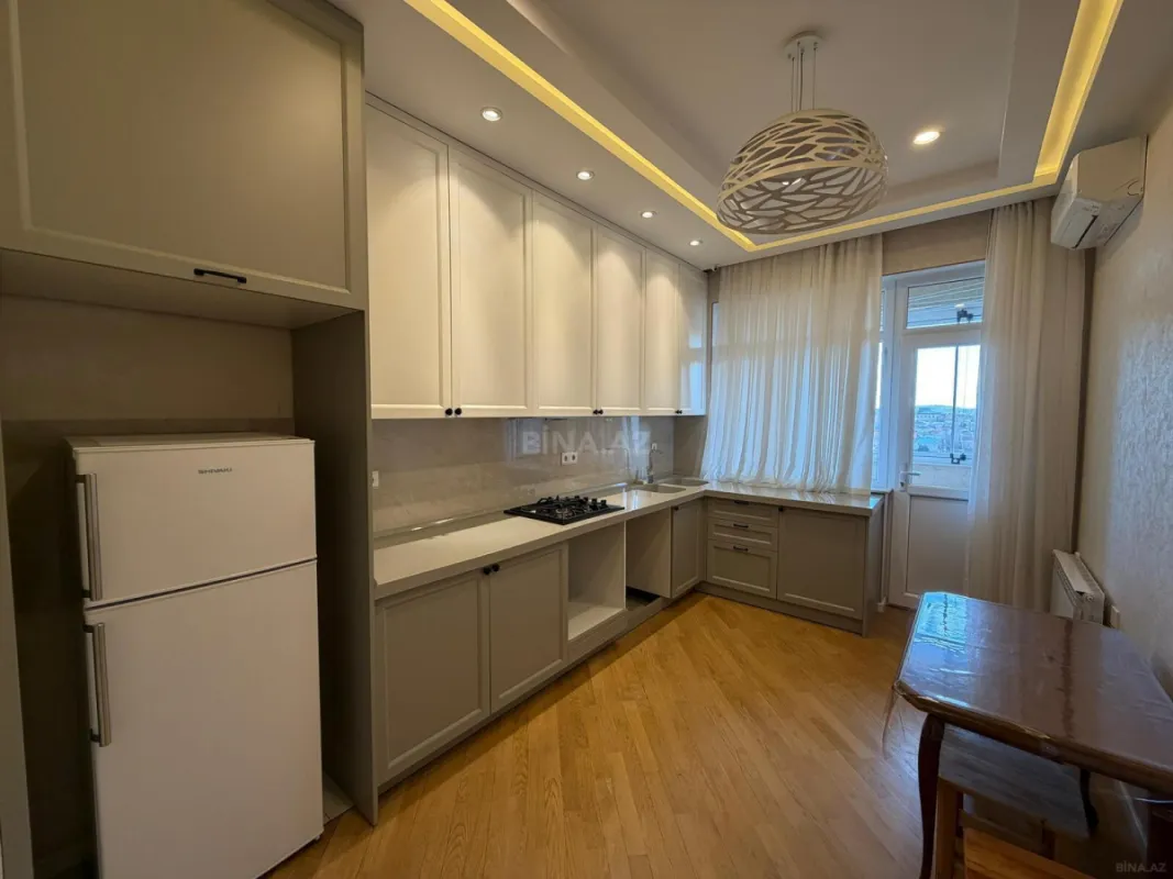 Kirayə verilir 2 otaqlı mənzil 90 m²