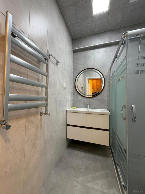 Kirayə verilir 2 otaqlı mənzil 90 m²