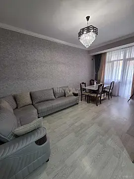 Kirayə verilir 2 otaqlı mənzil 78 m²