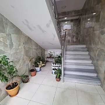 Kirayə verilir 2 otaqlı mənzil 75 m²