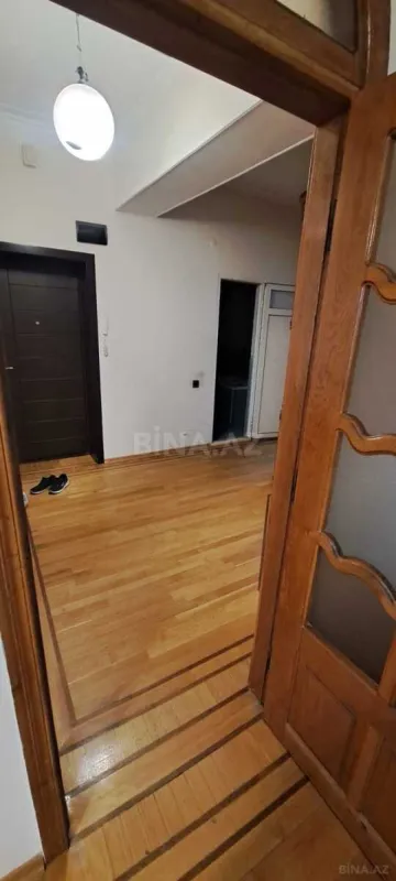 Kirayə verilir 3 otaqlı mənzil 110 m²