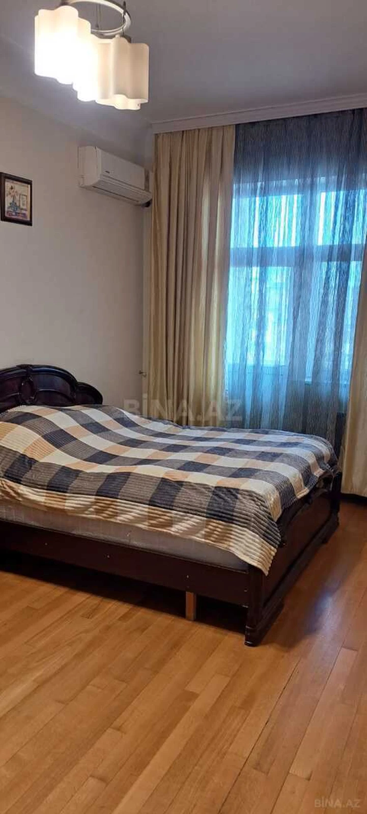 Kirayə verilir 3 otaqlı mənzil 110 m²