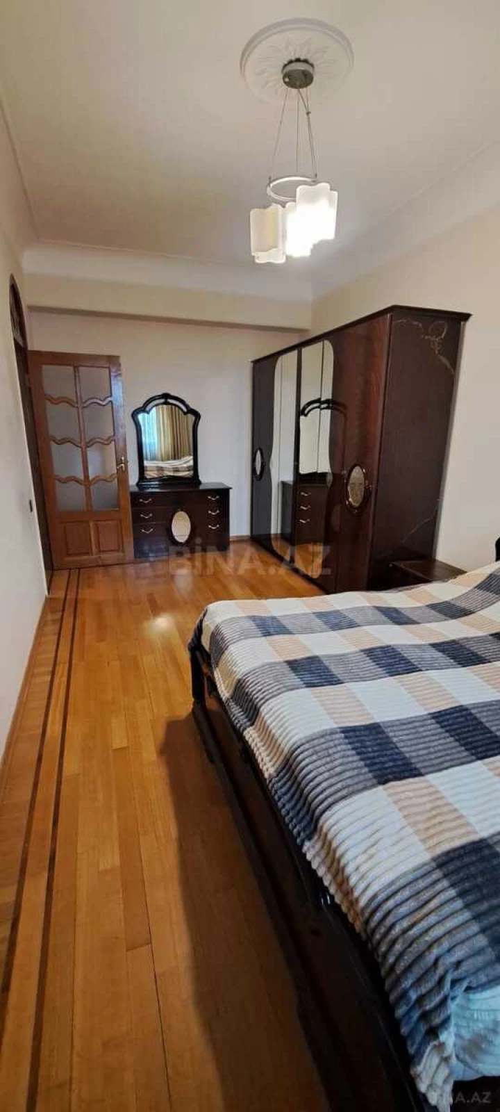 Kirayə verilir 3 otaqlı mənzil 110 m²
