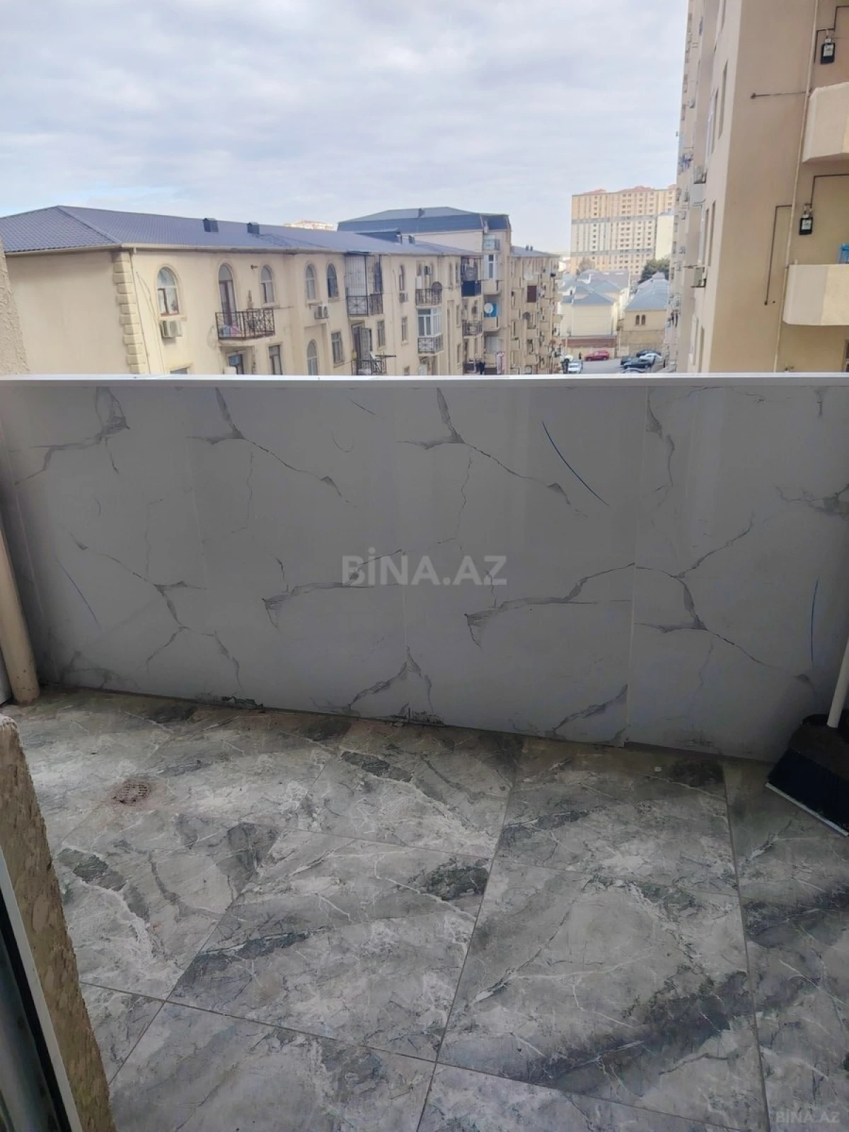 Satılır 2 otaqlı mənzil 57 m²