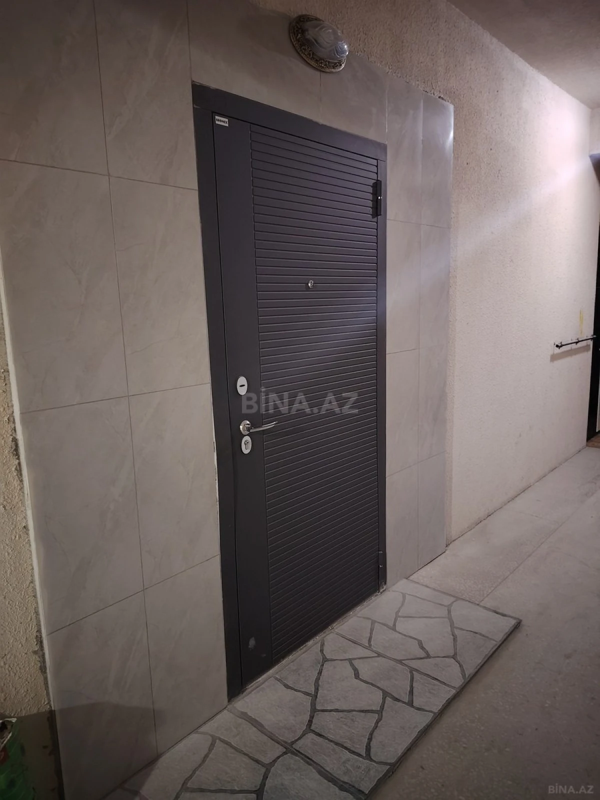 Satılır 2 otaqlı mənzil 57 m²
