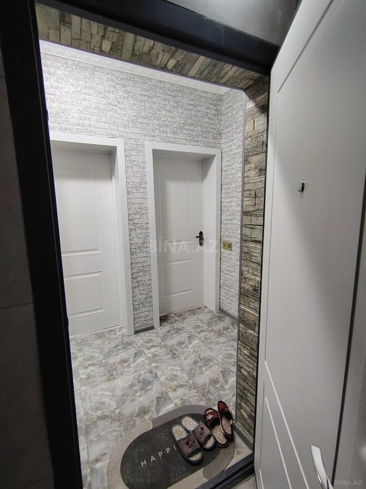 Satılır 2 otaqlı mənzil 57 m²