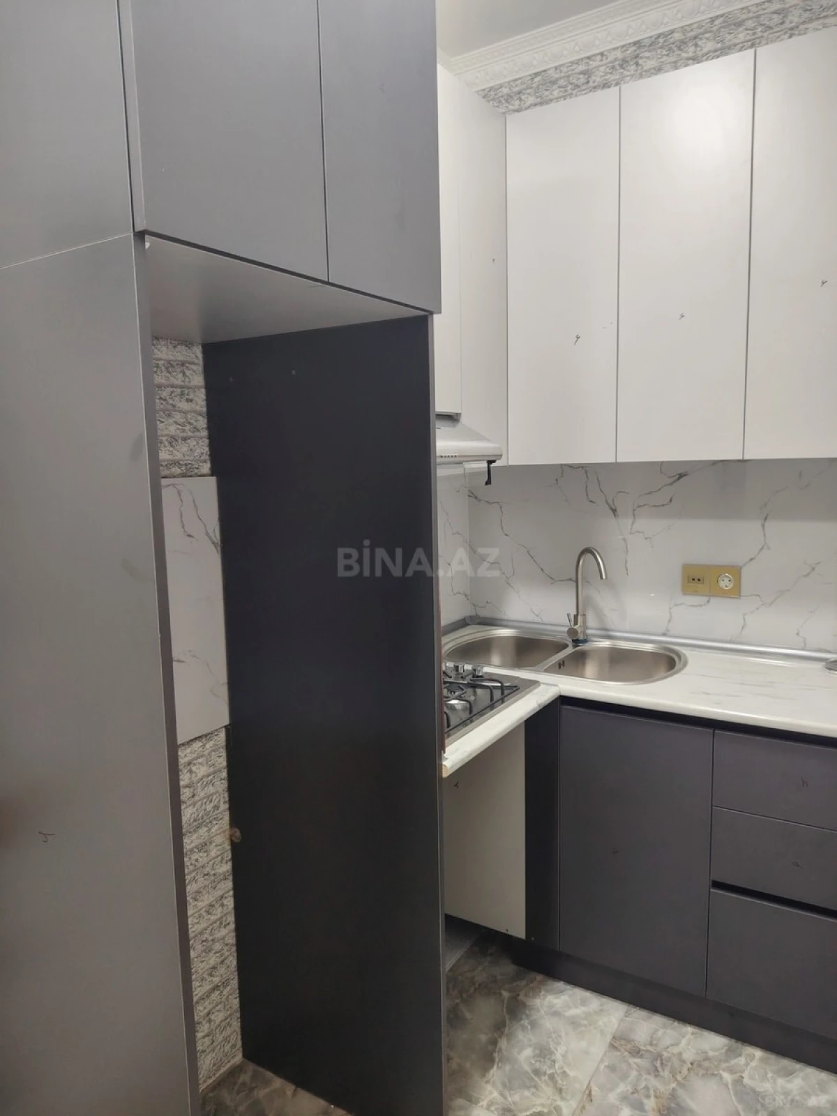 Satılır 2 otaqlı mənzil 57 m²