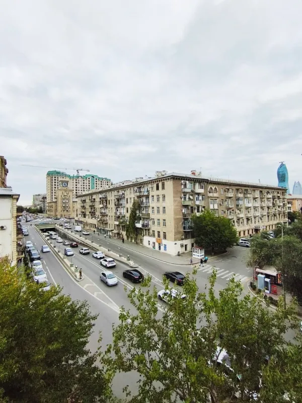 Satılır 3 otaqlı mənzil 85 m²