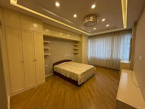 Kirayə verilir 2 otaqlı mənzil 110 m²