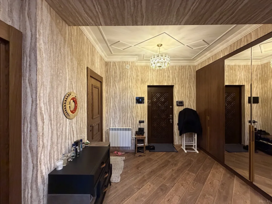 Satılır 2 otaqlı mənzil 70 m²