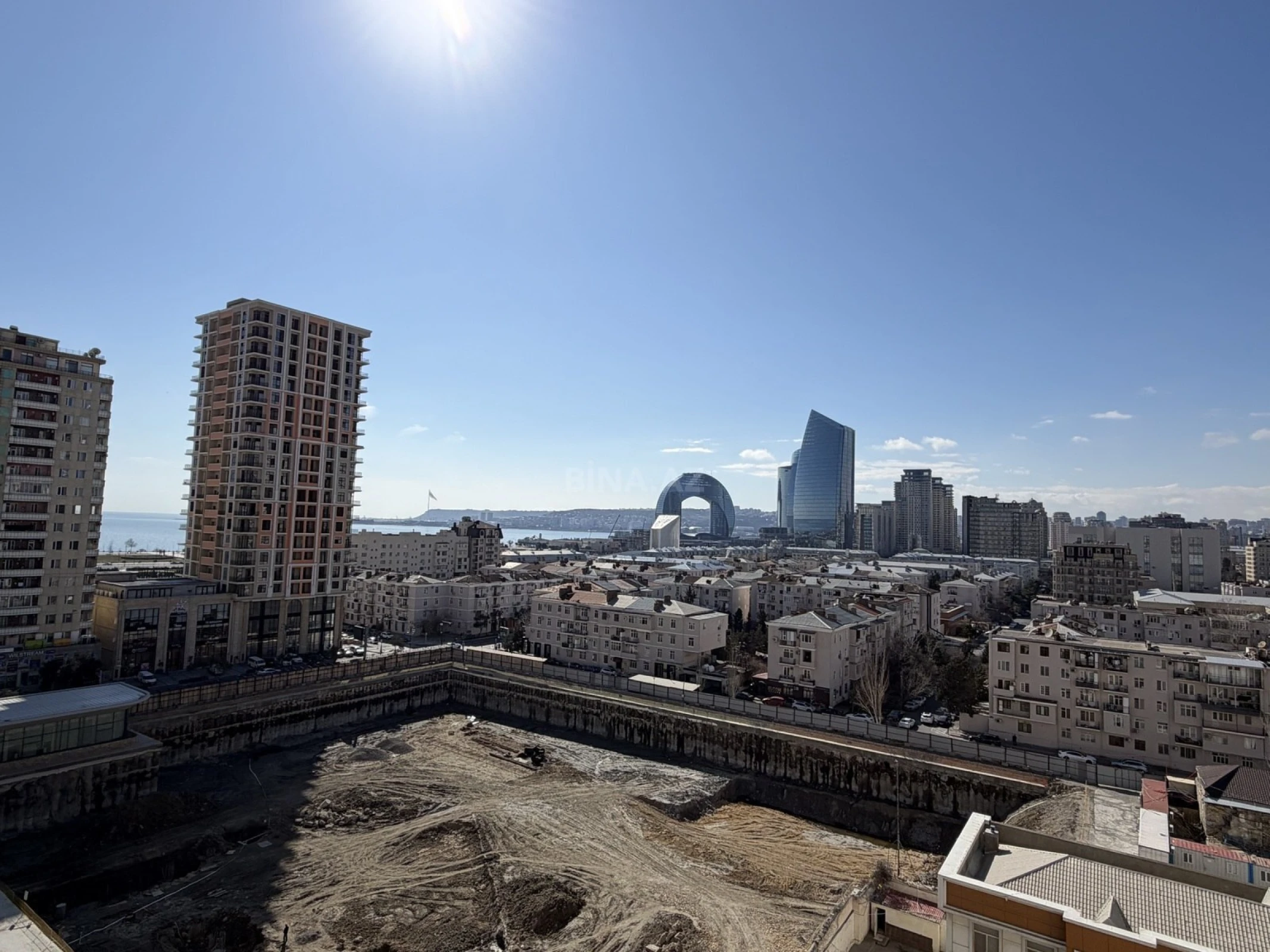 Satılır 2 otaqlı mənzil 70 m²