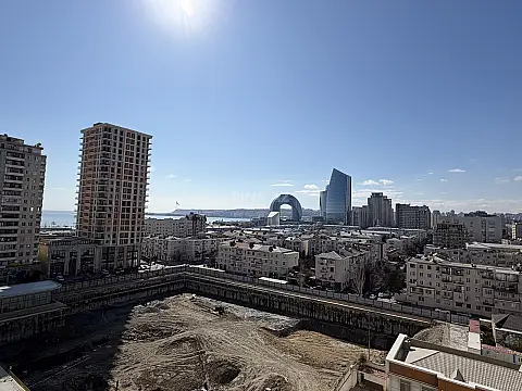 Satılır 2 otaqlı mənzil 70 m²