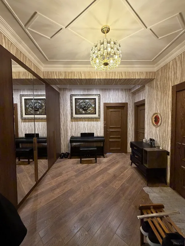 Satılır 2 otaqlı mənzil 70 m²