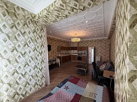 Satılır 2 otaqlı mənzil 70 m²