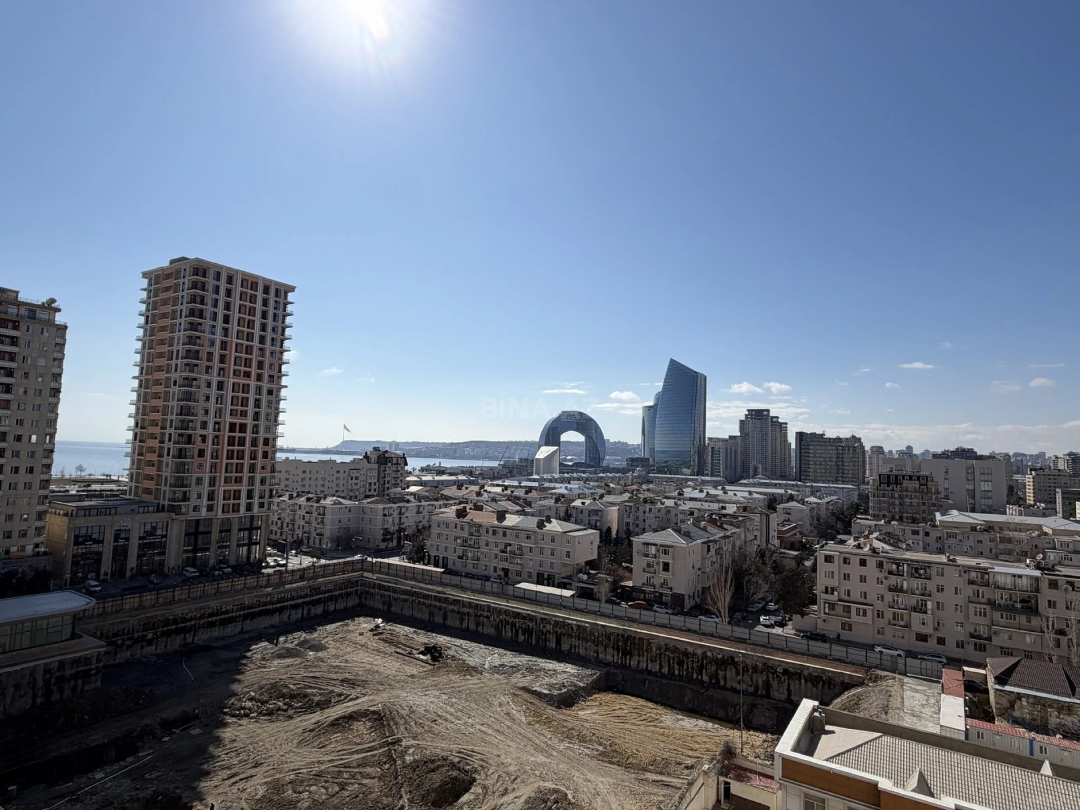 Satılır 2 otaqlı mənzil 70 m²