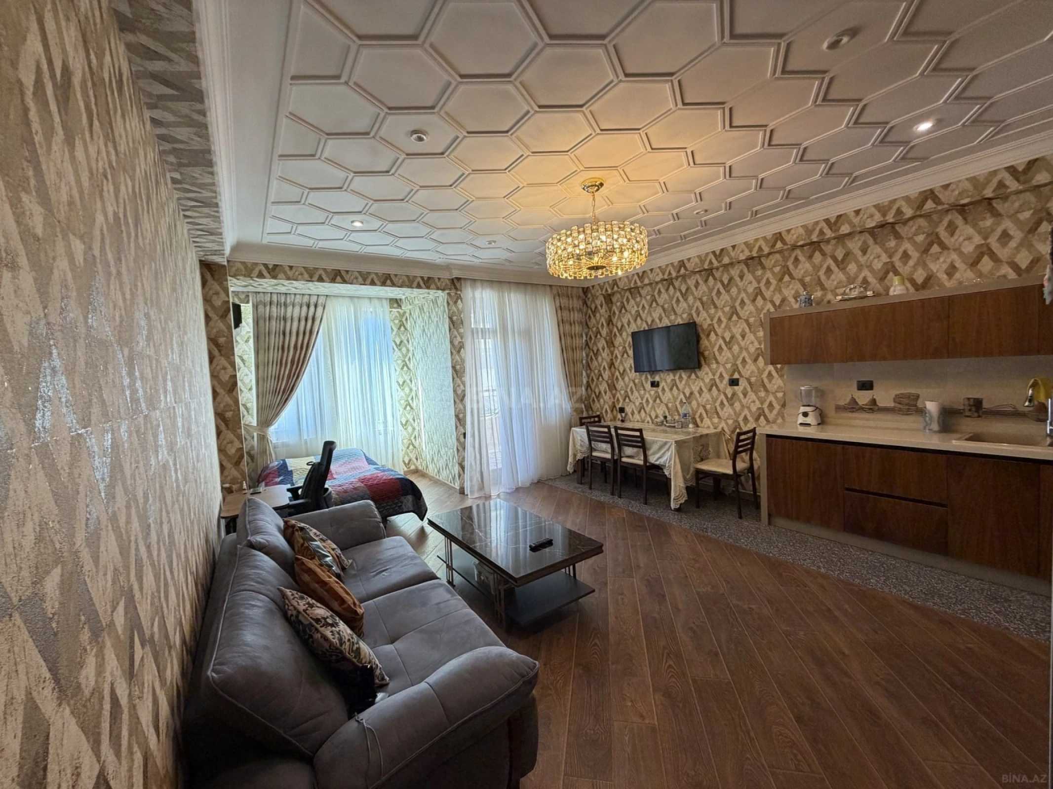 Satılır 2 otaqlı mənzil 70 m²